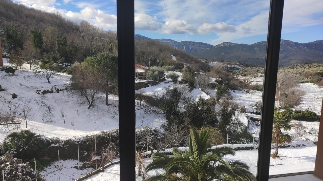 Hostal Restaurante Solaire Castañar de Ibor Exteriér fotografie
