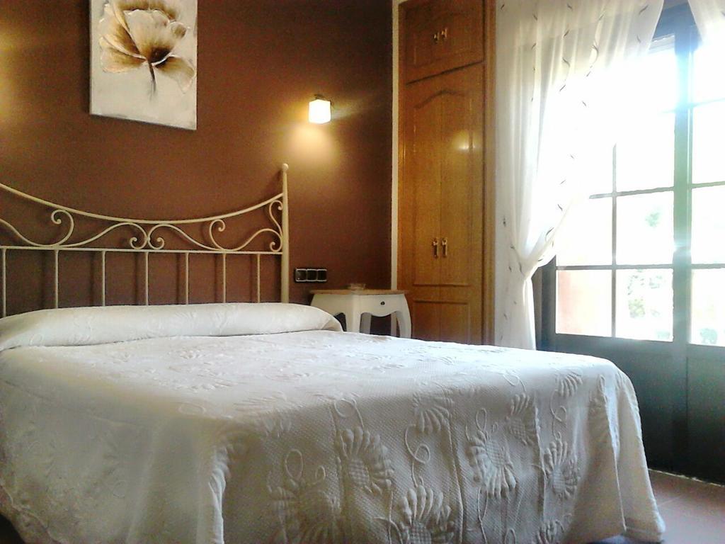 Hostal Restaurante Solaire Castañar de Ibor Pokoj fotografie
